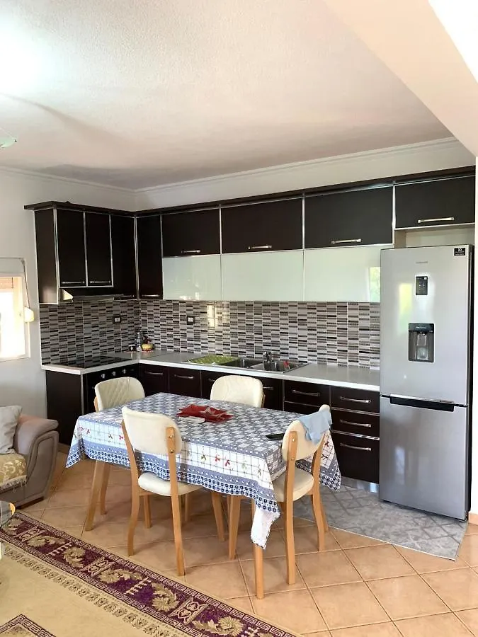Villa Cerpja Kamez ألبانيا
